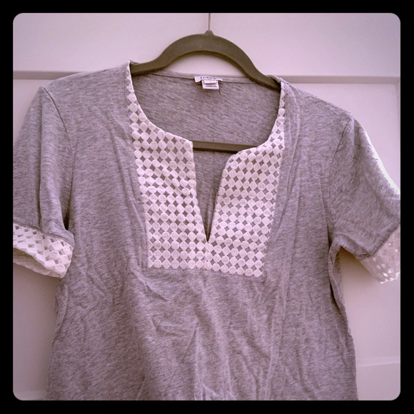 Short sleeve gray shirt with lace detail - Picture 1 of 4